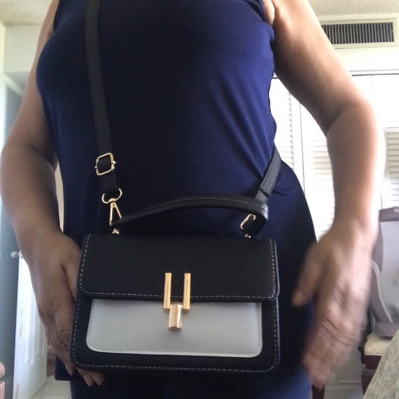 PU LEATHER HANDBAG. Size 200x90x130mm. BUY 2 ITEMS GET 50% ON THE 3RD ITEM - Picture 5 of 17